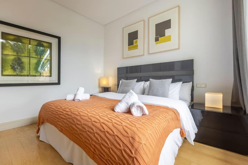 Luxury Penthouse Prime Location Apartment *
